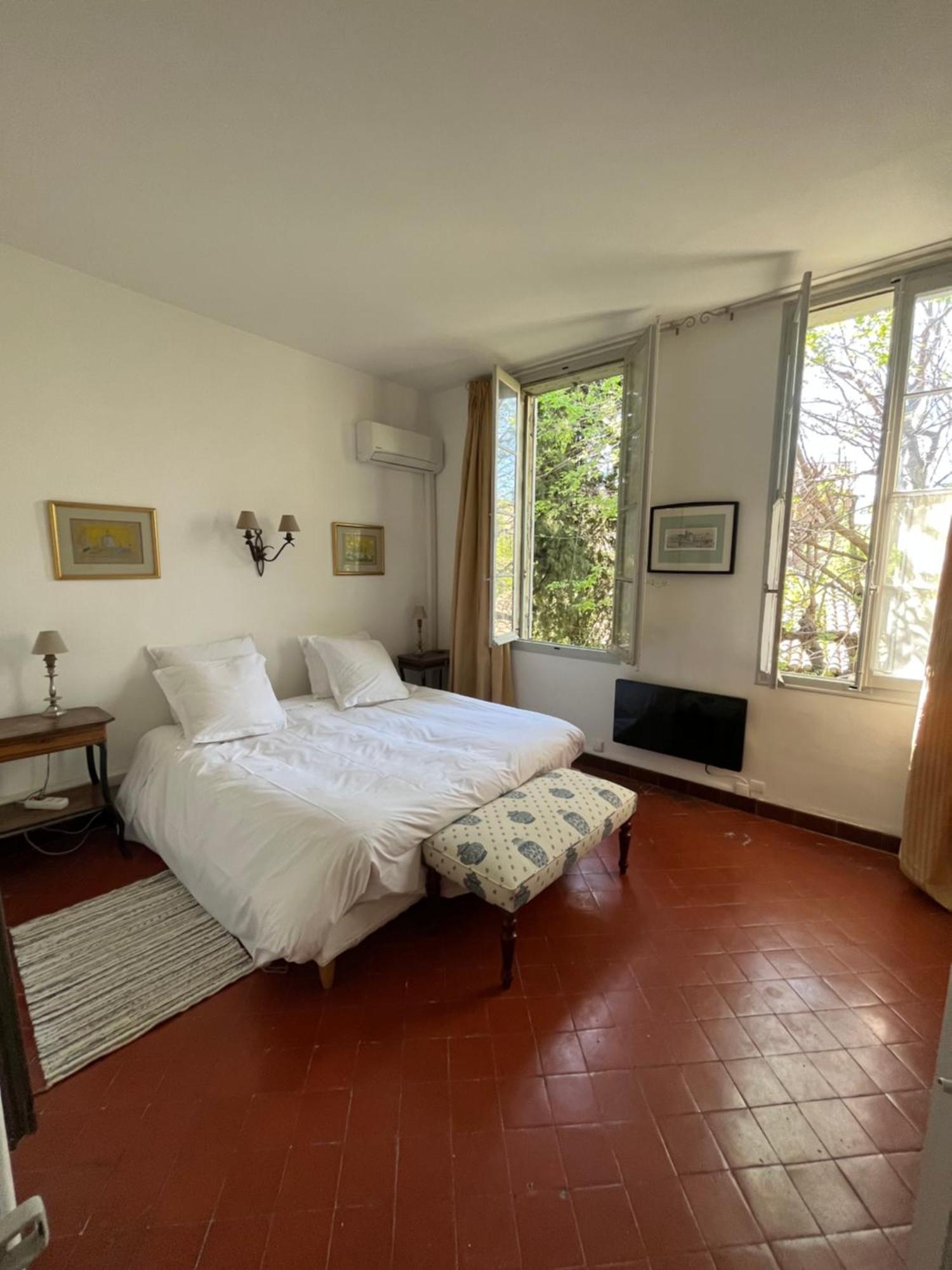 Duplex Face Au Palais Apartment Avignon Bagian luar foto